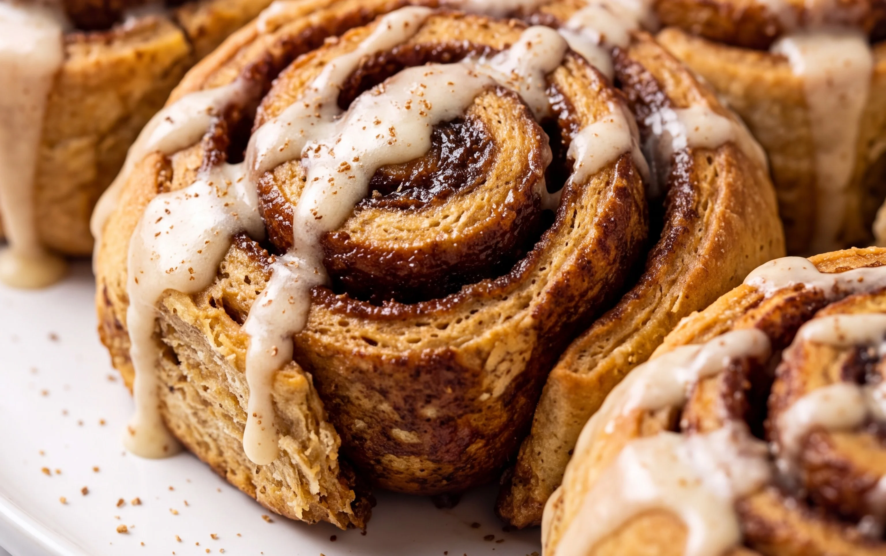 Gingerbread Cinnamon Rolls